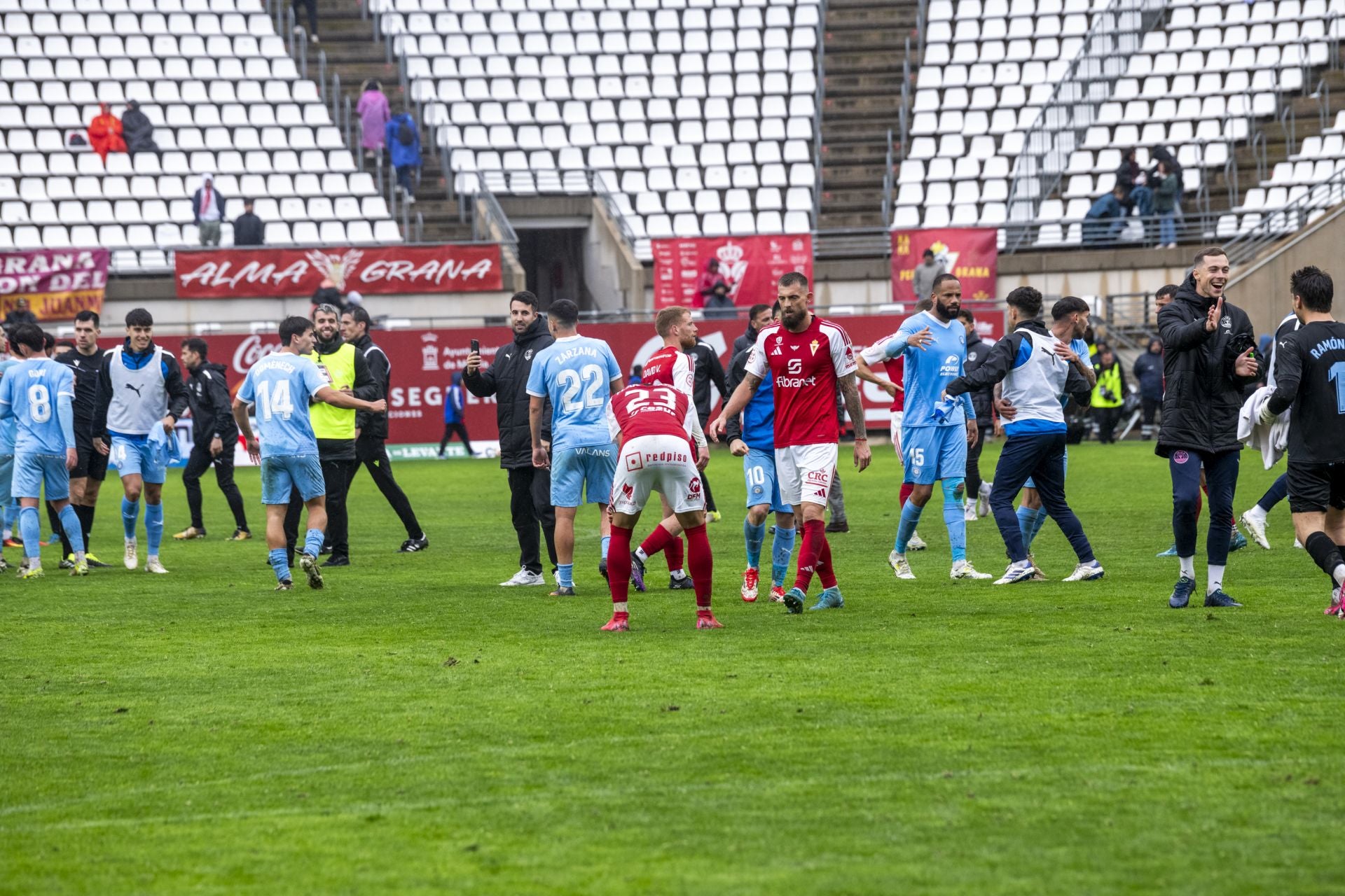 La derrota del Real Murcia frente al Ibiza, en imágenes