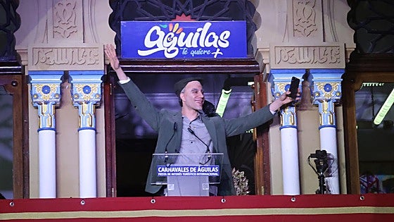 Javier Calvo rememora los veranos de su infancia para anunciar el Carnaval de Águilas