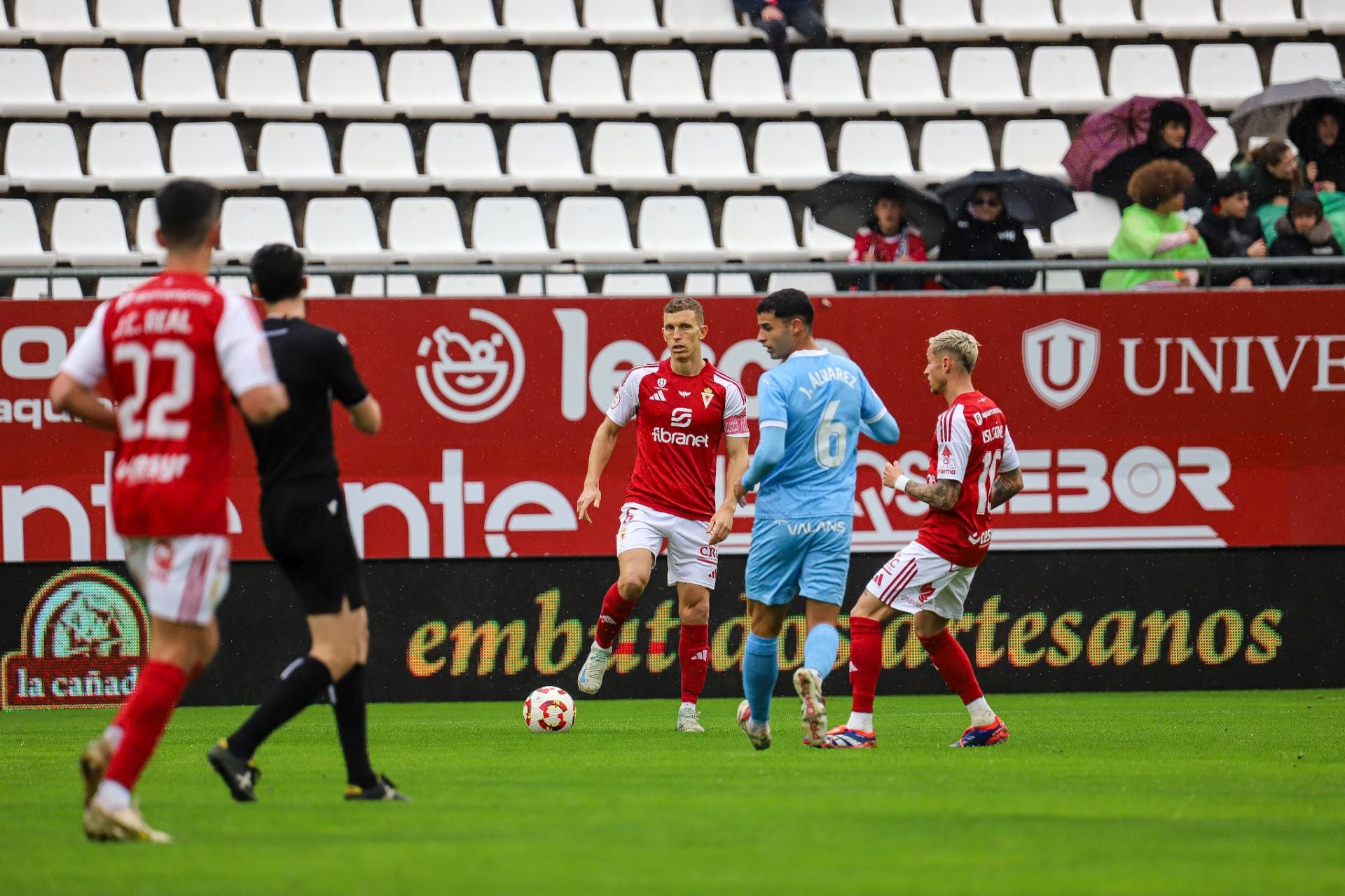 La derrota del Real Murcia frente al Ibiza, en imágenes