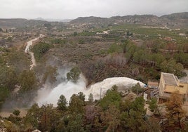 Desembalse del embalse de la Cierva, en Mula, este jueves.