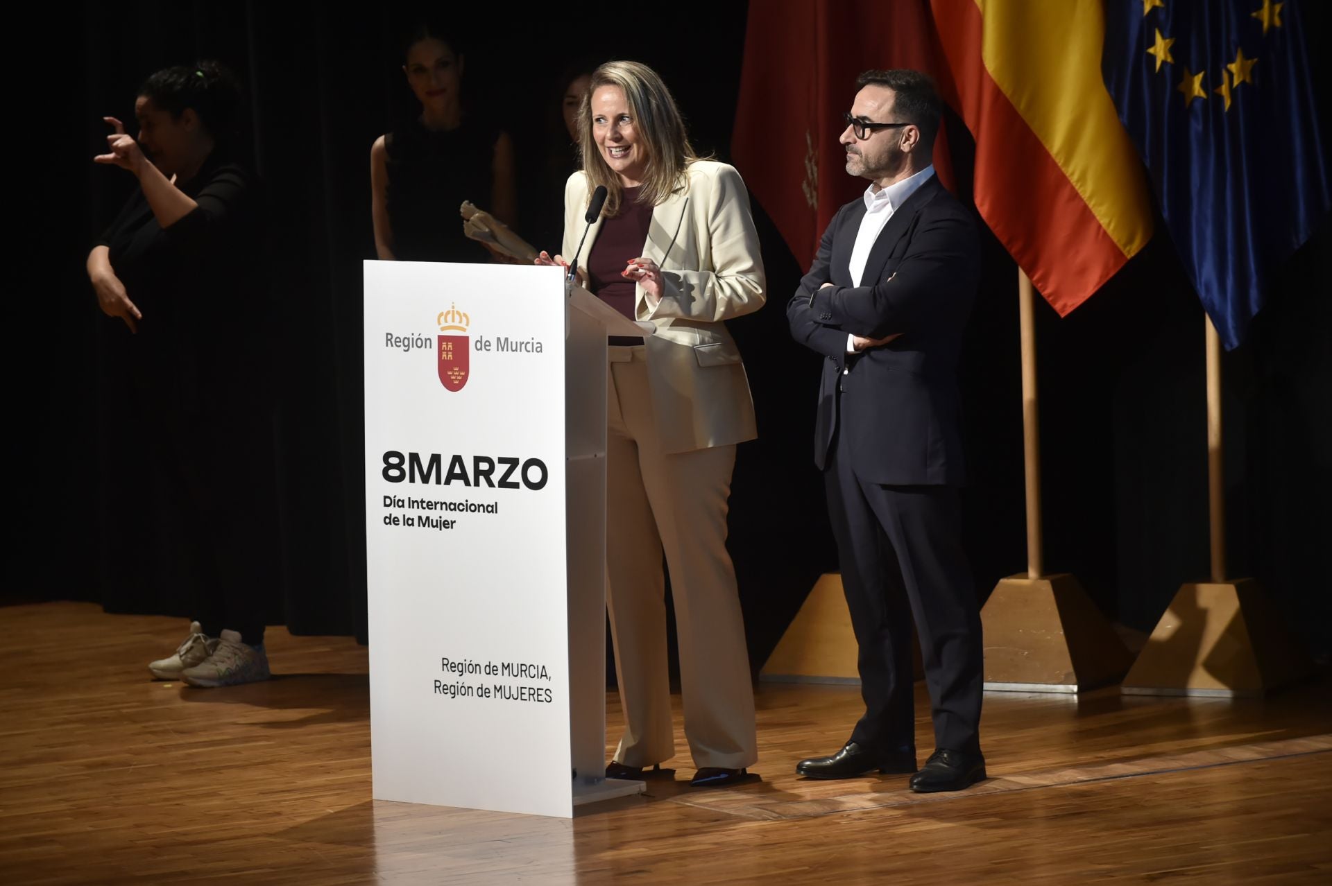 En imágenes, la entrega de los Premios 8 de Marzo de la Comunidad