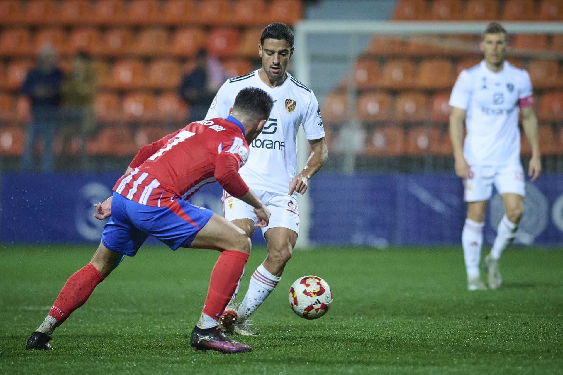 La derrota del Real Murcia frente al Atleti B, en imágenes