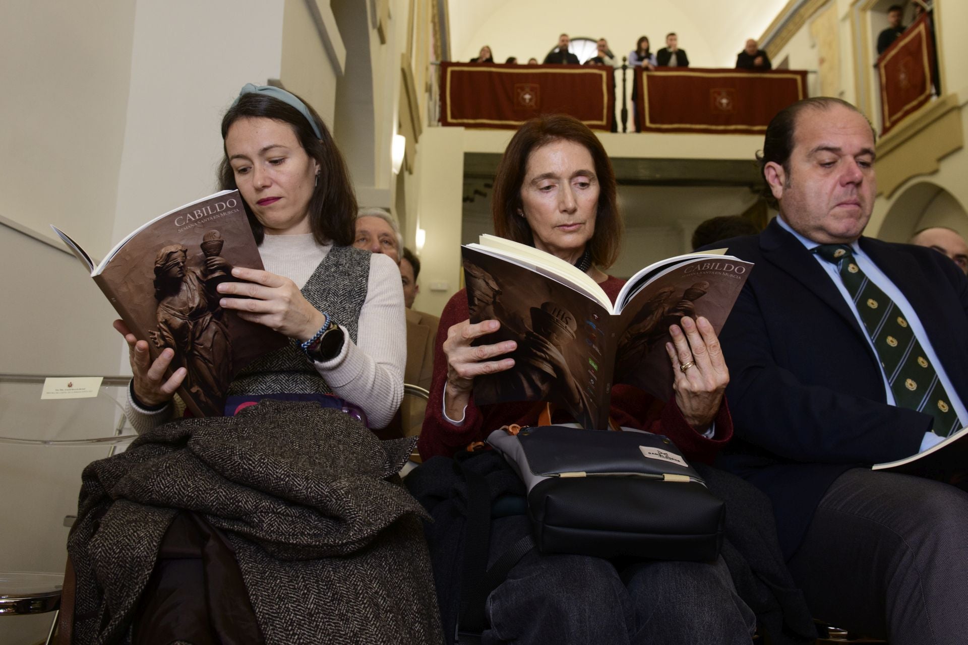 En imágenes, la presentación de la revista del Cabildo de Murcia
