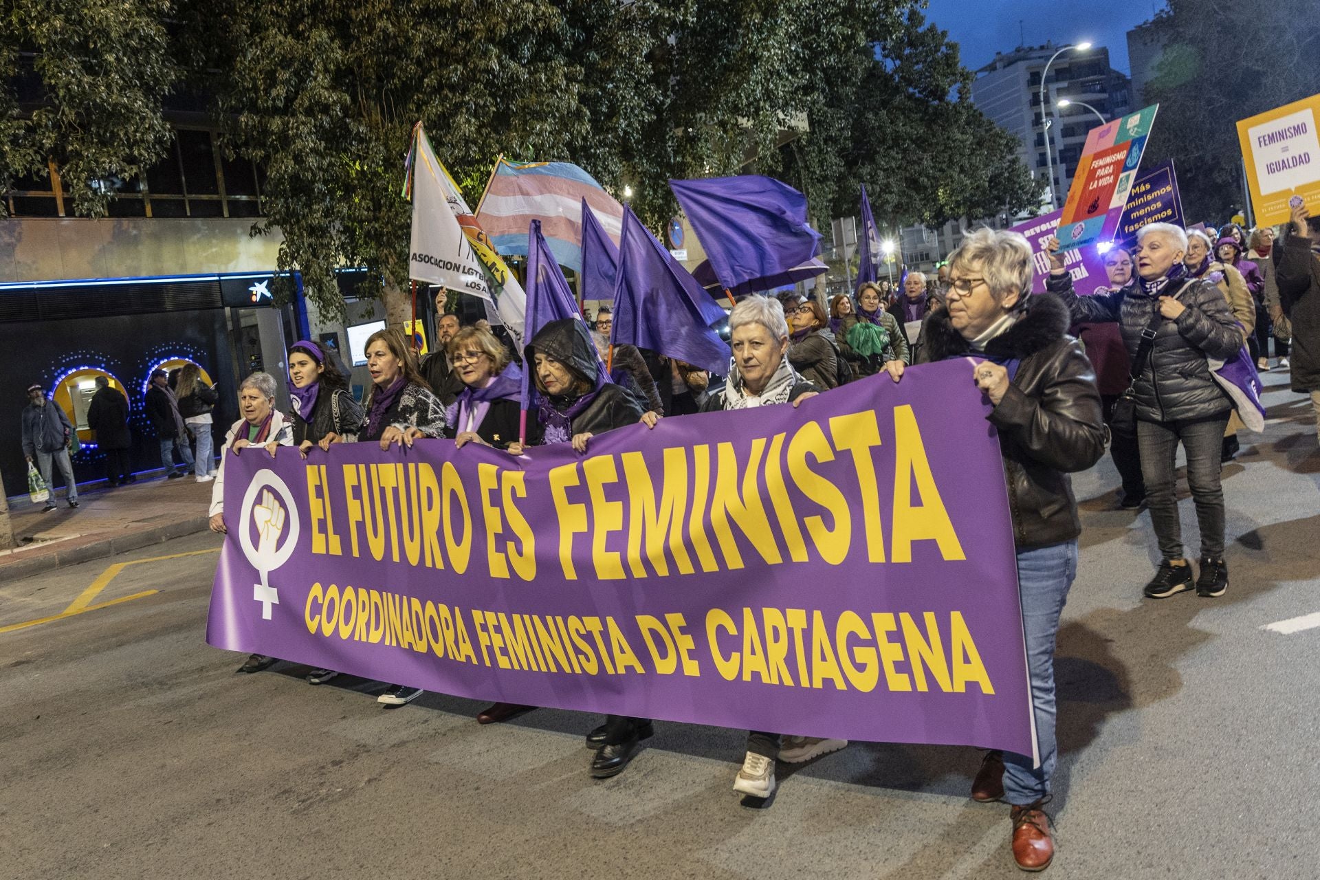 Manifestación por el 8M en Cartagena, en imágenes