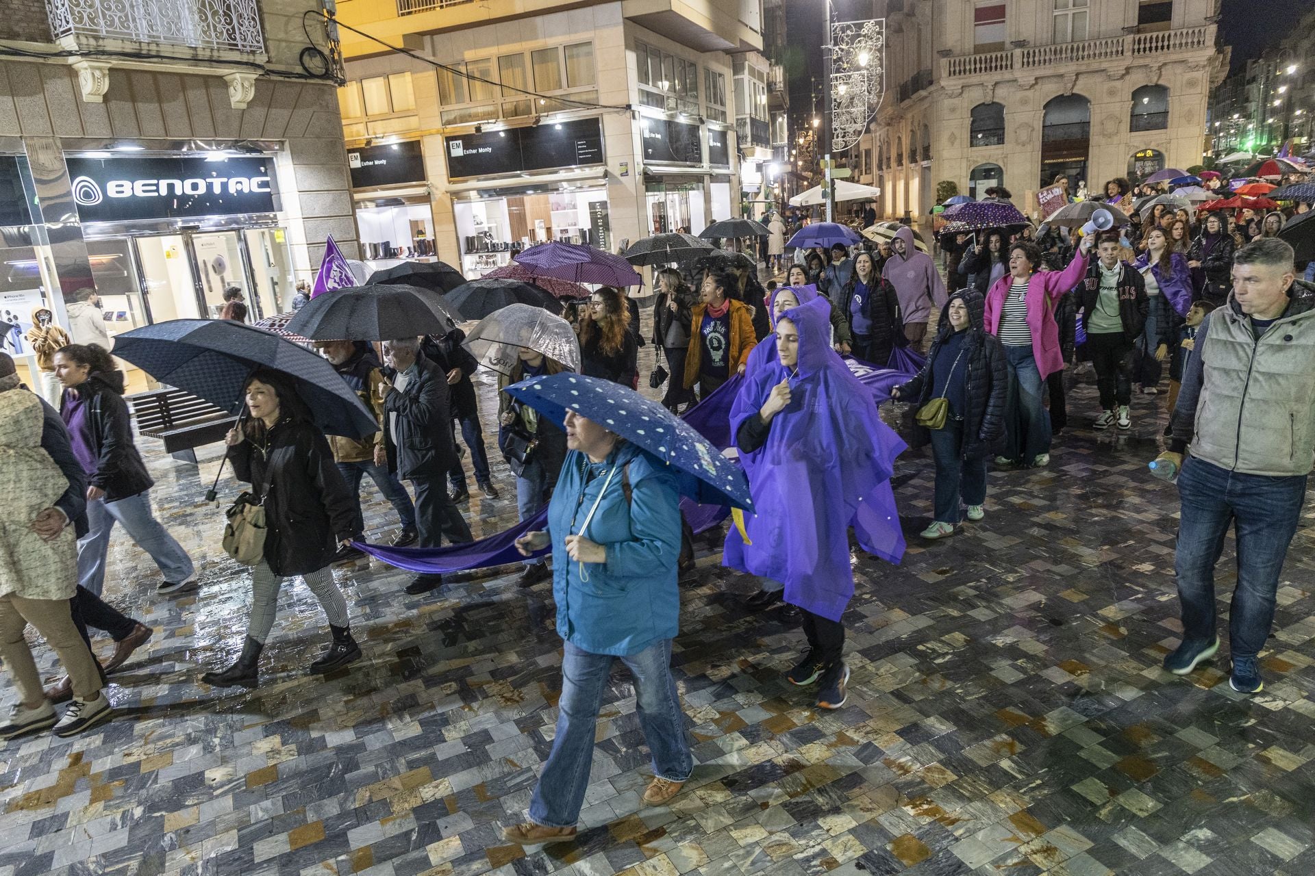 Manifestación por el 8M en Cartagena, en imágenes