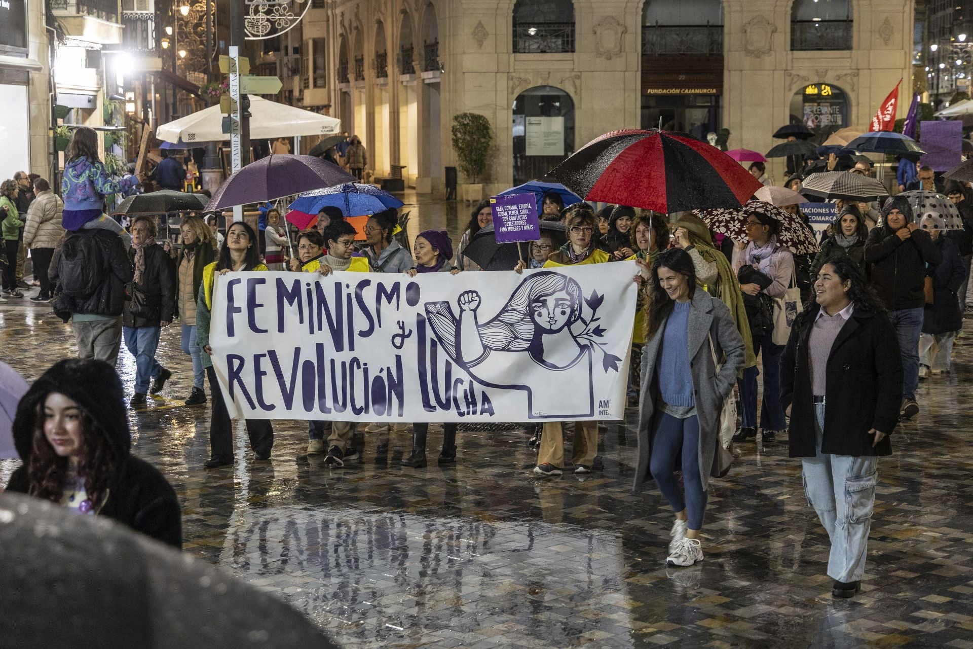 Manifestación por el 8M en Cartagena, en imágenes