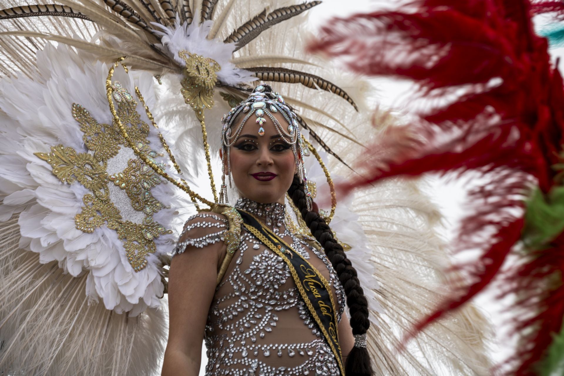 La Piñata pone el punto final al Carnaval en Llano de Brujas