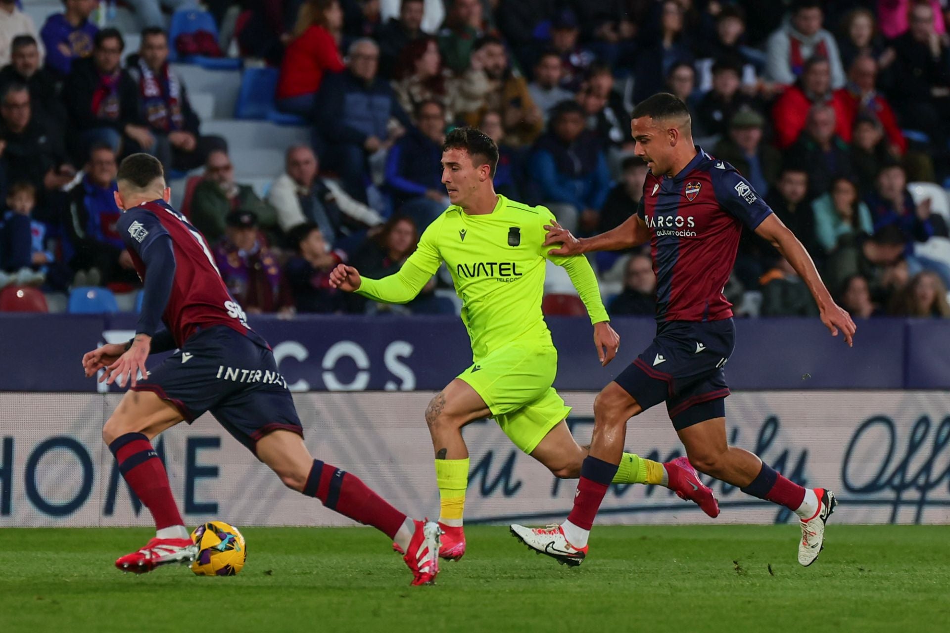 La derrota del Cartagena frente al Levante, en imágenes