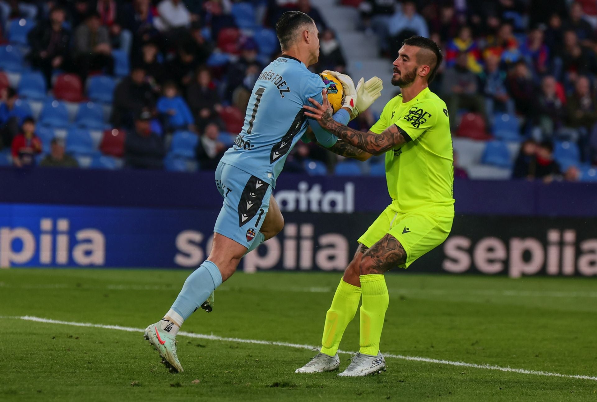 La derrota del Cartagena frente al Levante, en imágenes