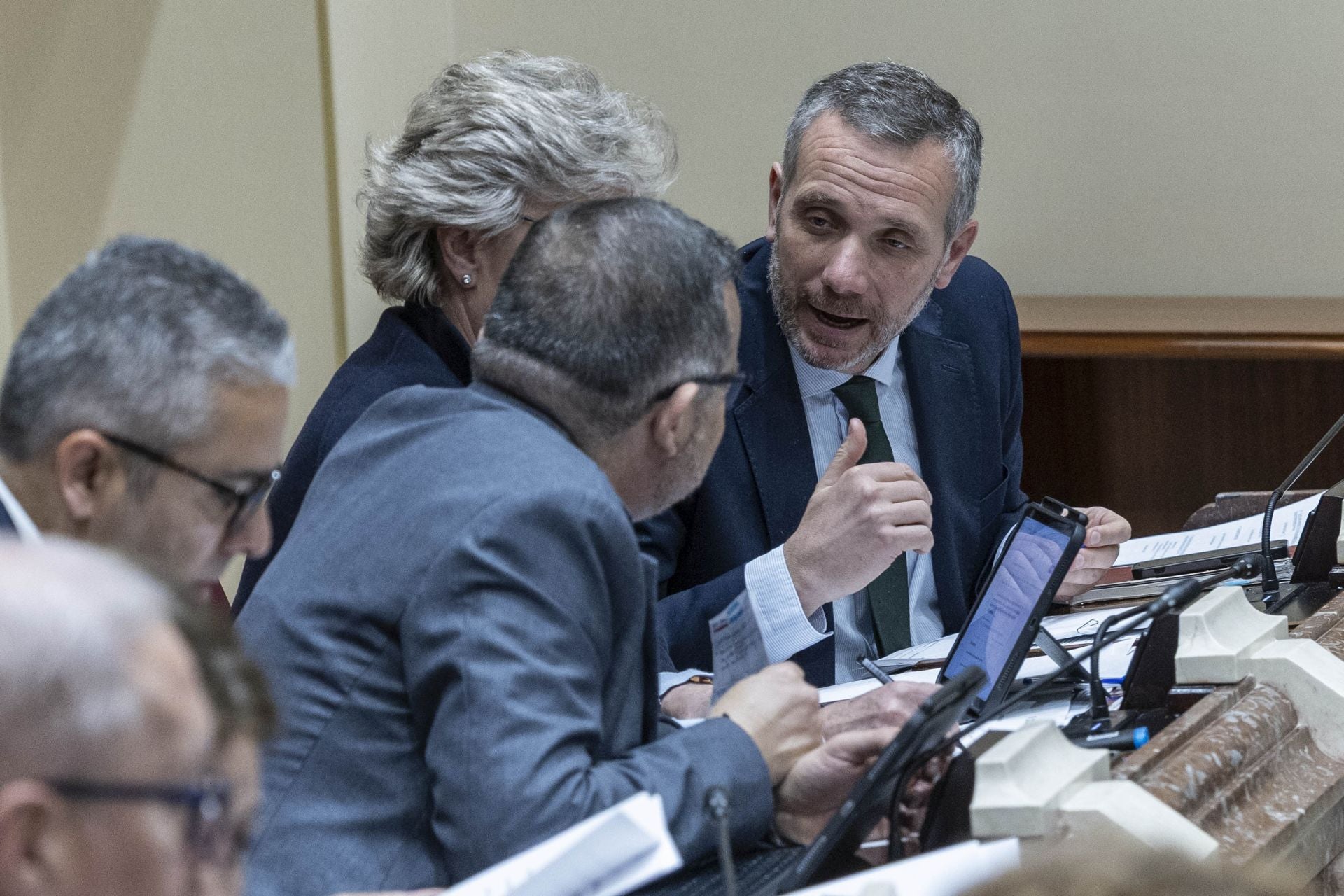 El Pleno de la Asamblea Regional de este martes, en imágenes