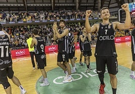 Van Eyck agita los brazos en la victoria del pasado sábado.