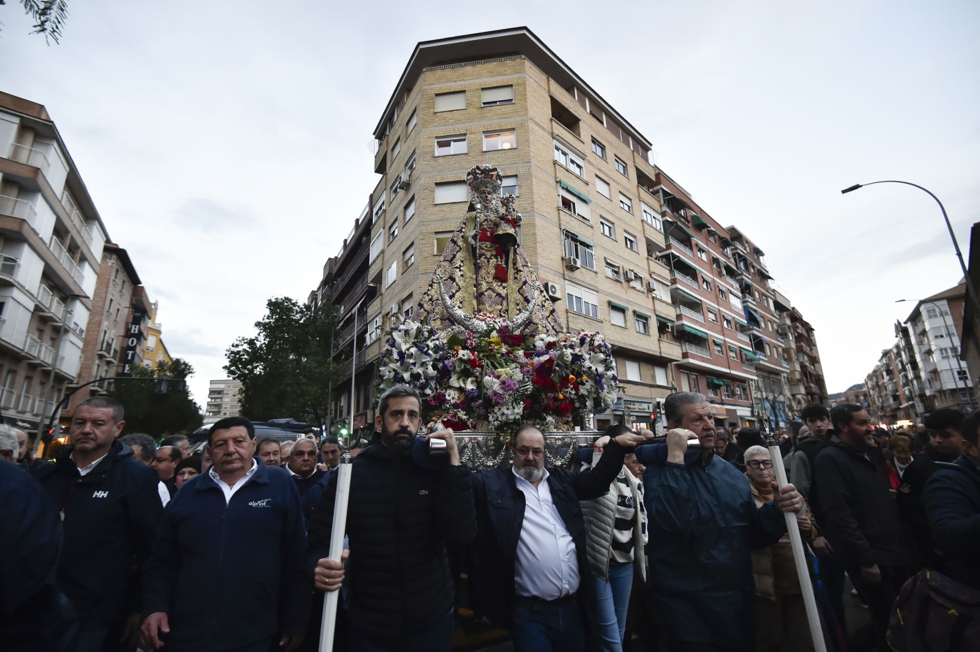 La bajada de la Virgen de la Fuensanta, en imágenes