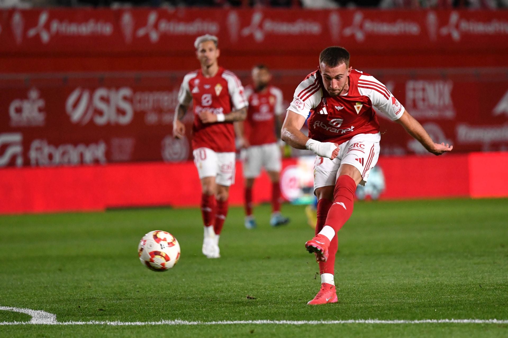 La victoria del Real Murcia frente al Fuenlabrada, en imágenes