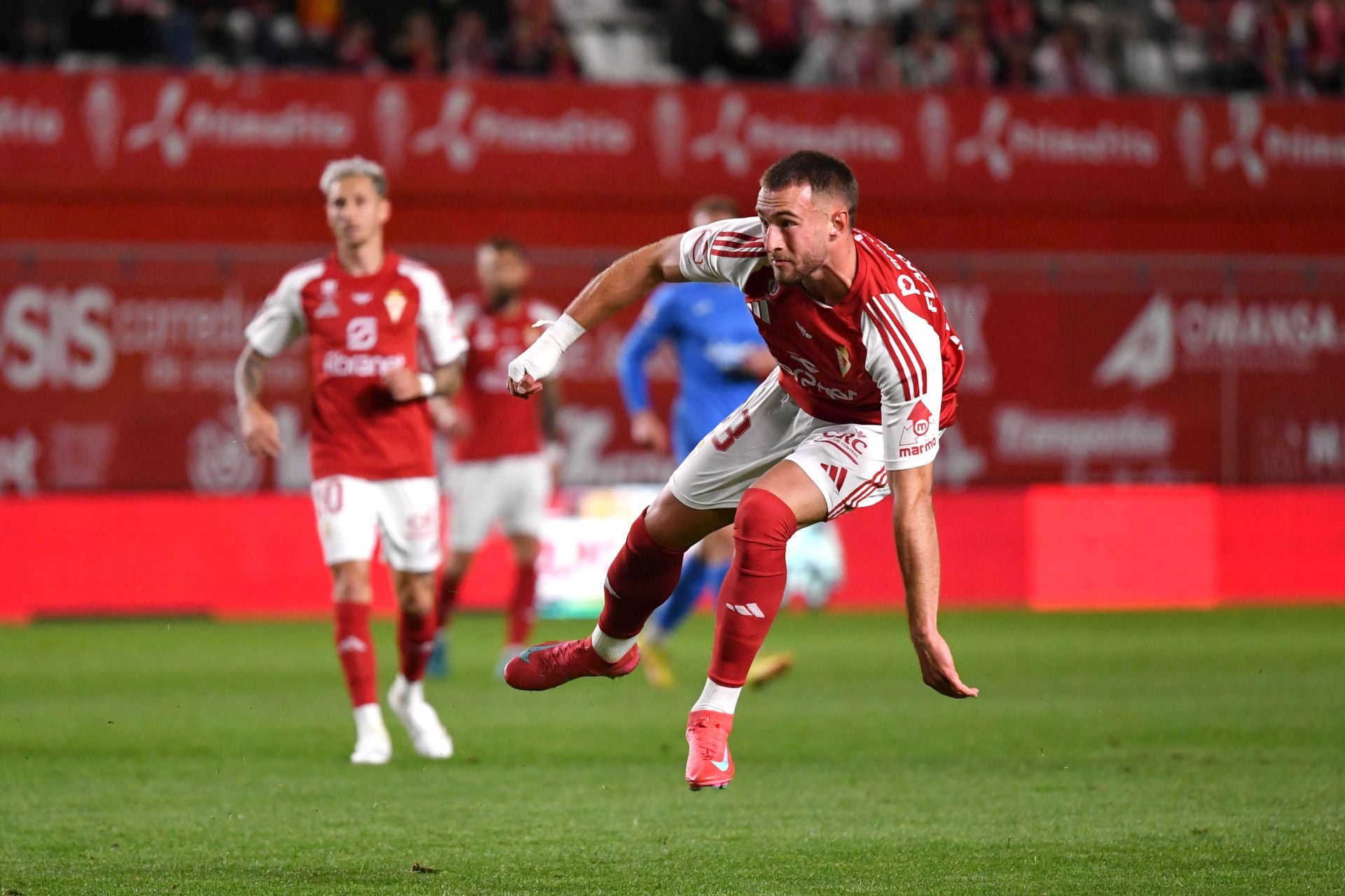 La victoria del Real Murcia frente al Fuenlabrada, en imágenes