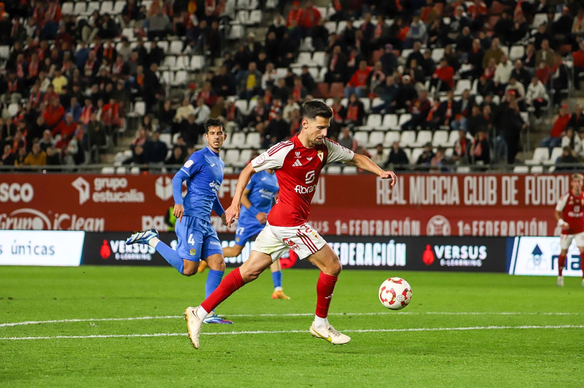 La victoria del Real Murcia frente al Fuenlabrada, en imágenes