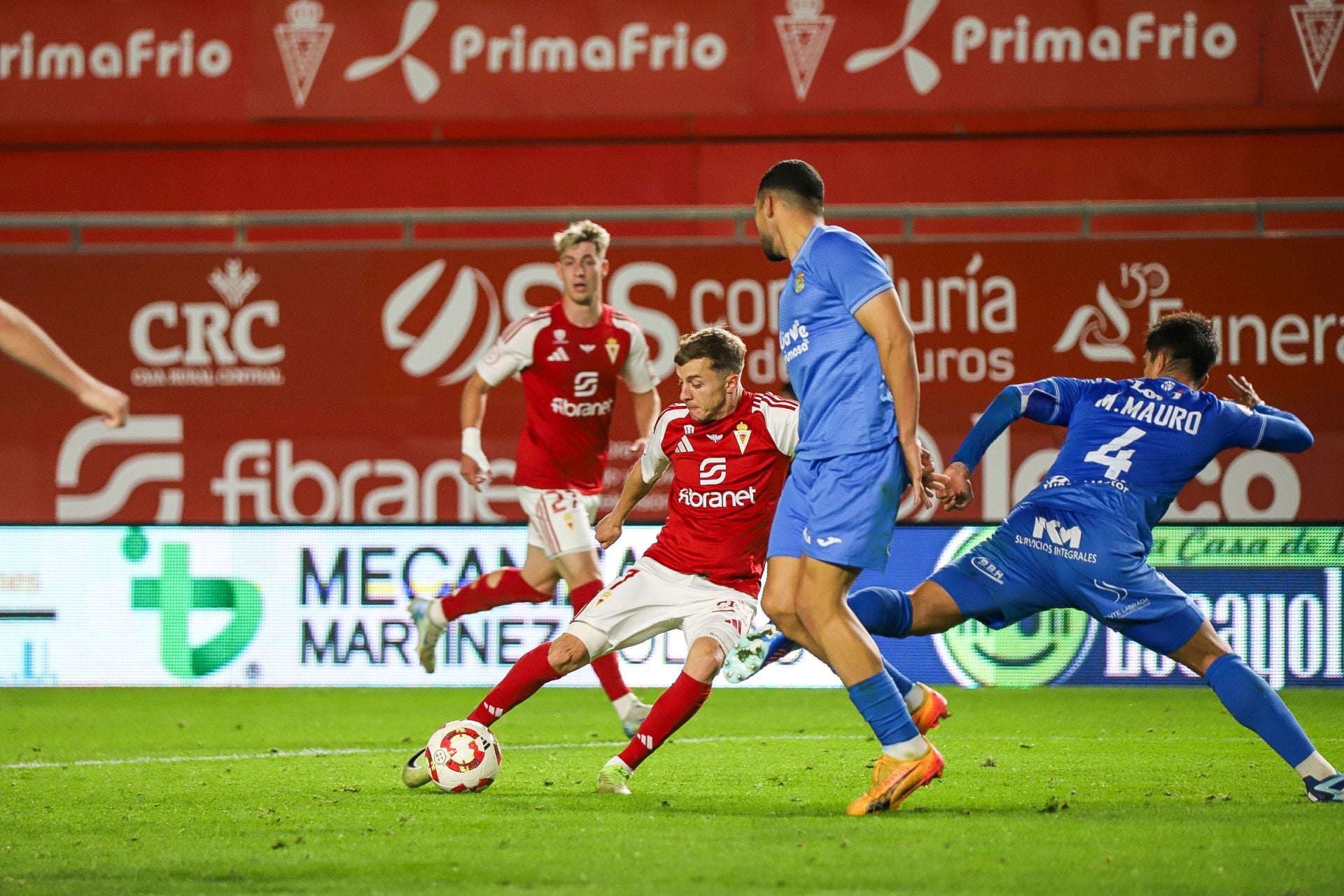 La victoria del Real Murcia frente al Fuenlabrada, en imágenes