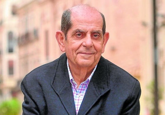 Francisco Javier Díez de Revenga (Murcia, 1946).