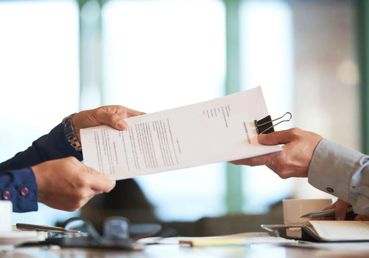 Cuidado si te coges la baja durante el periodo de prueba: esto es lo que puede ocurrir