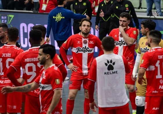 Linhares mira a la nada tras la eliminación en Copa de España.