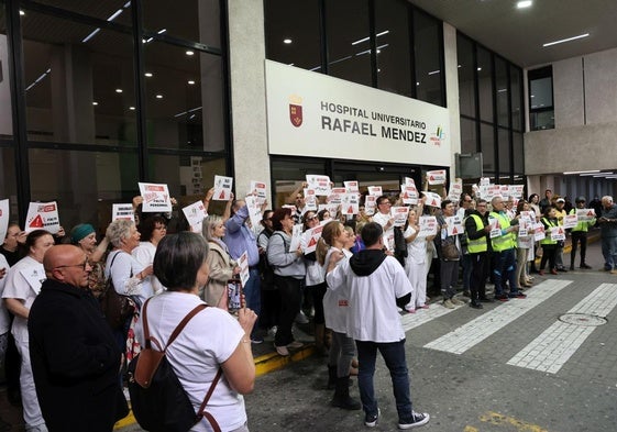 Protesta de sanitarios en Lorca en una imagen de archivo.