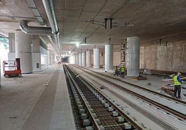 Montaje de vías en la nueva estación soterrada Murcia del Carmen.