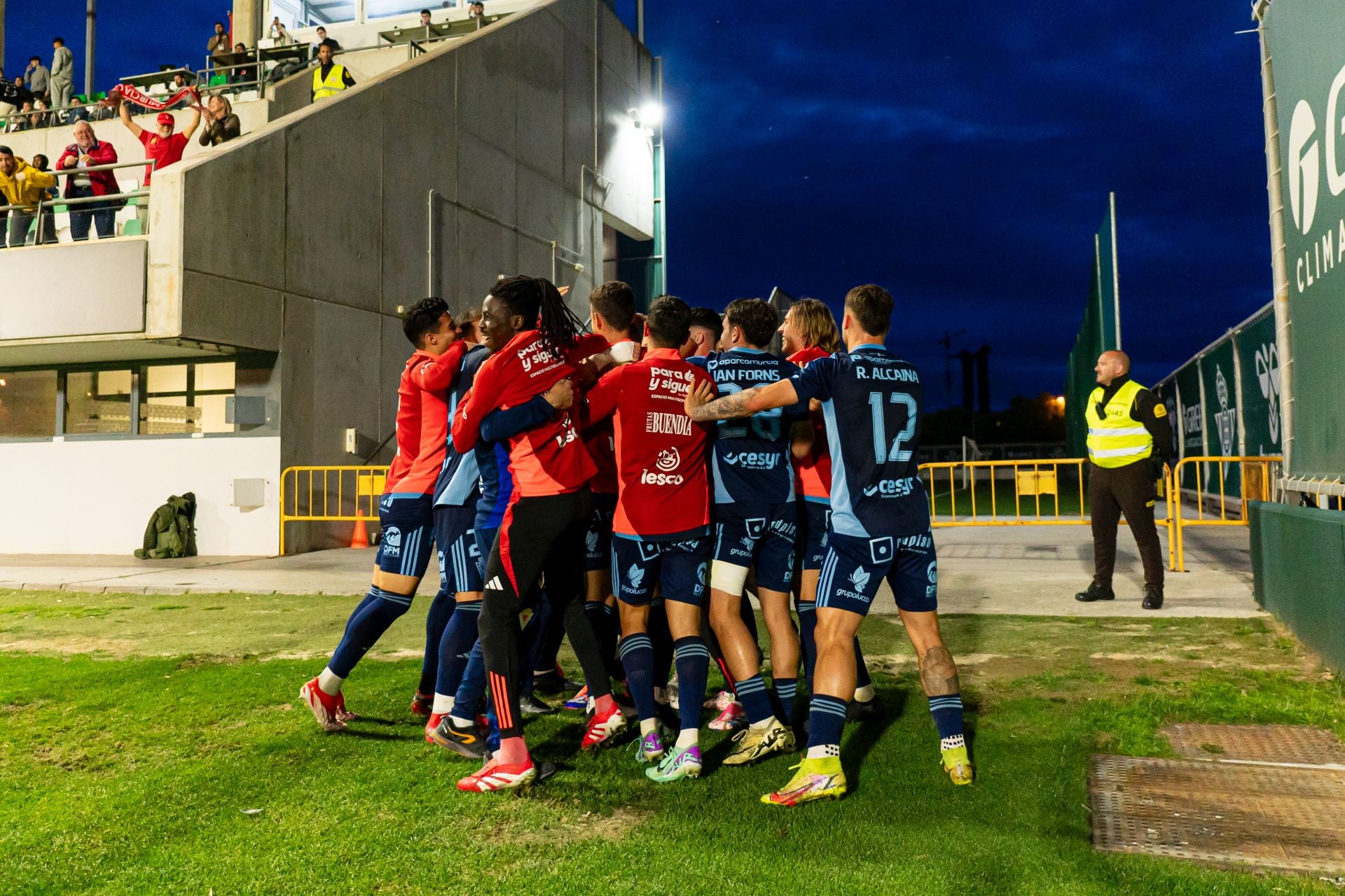 La victoria del Real Murcia frente el Betis Deportivo, en imágenes