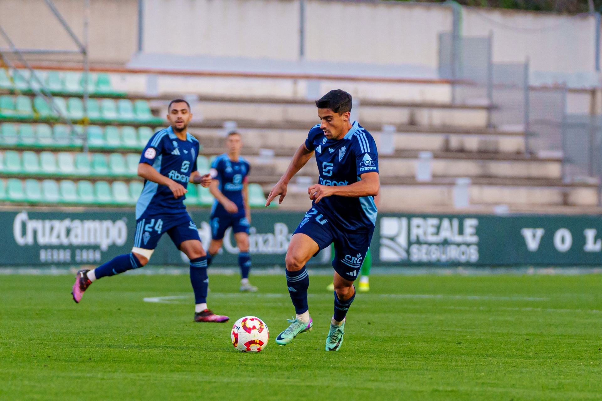 La victoria del Real Murcia frente el Betis Deportivo, en imágenes