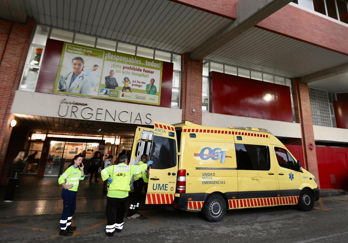 Herido de gravedad un ciclista al sufrir una caída en Murcia y clavarse un hierro en el abdomen