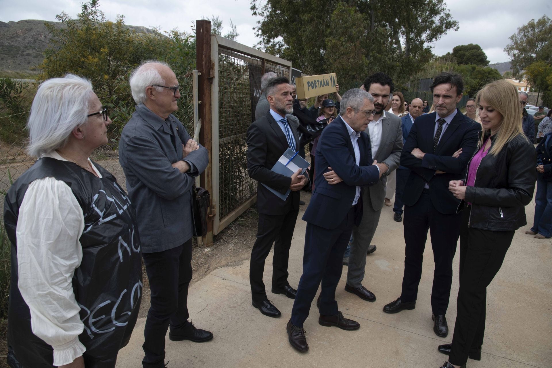 La manifestación con motivo de la reunión para la regeneración de la bahía de Portmán, en imágenes