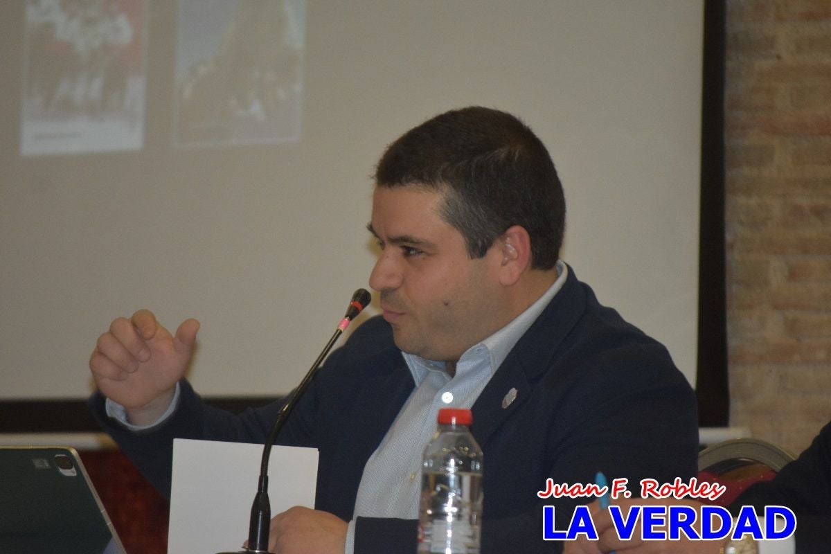Presentación en Caravaca de la Cruz del número 20 de la revista «El Caballista»