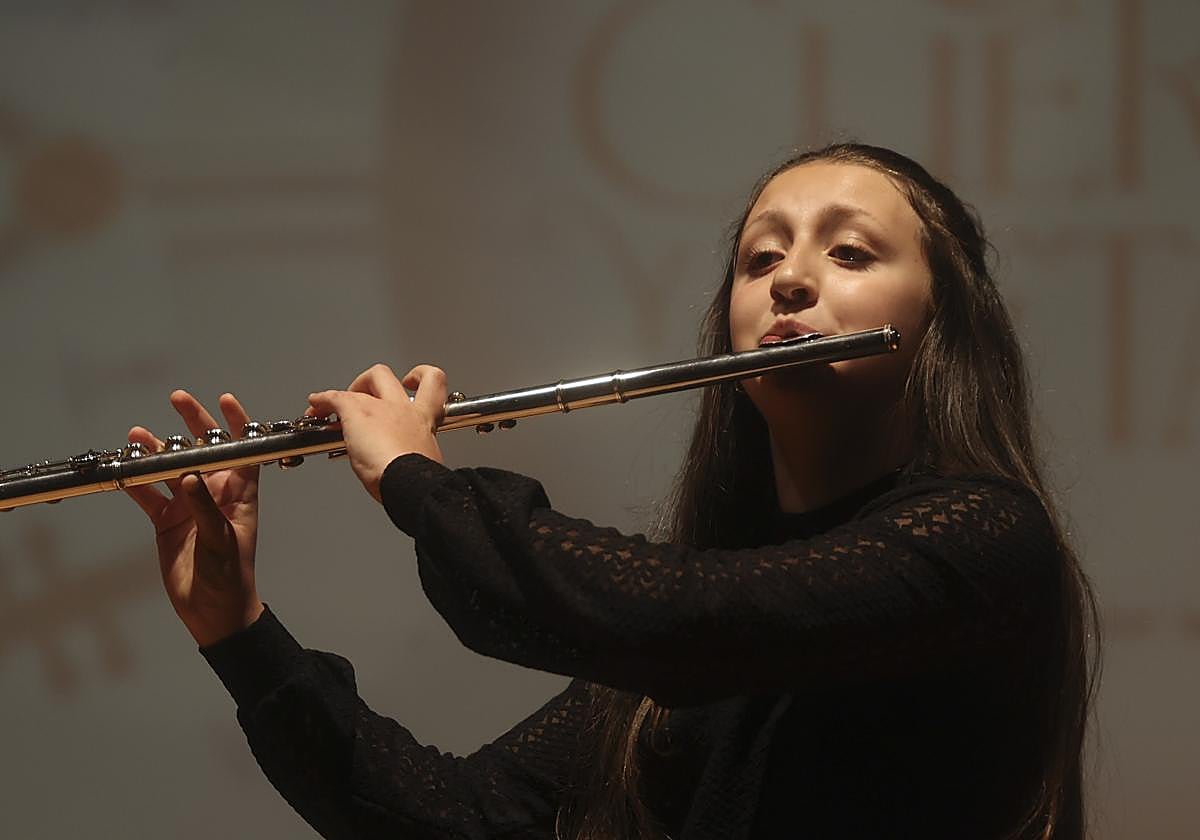 Eva Sandoval Parra, una de las aspirantes de esta edición, en plena ejecución.