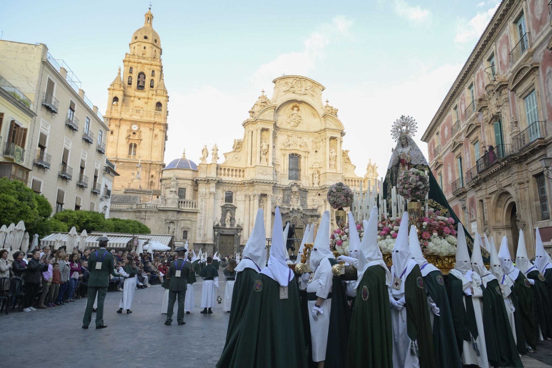 La procesión del Rescate y la Esperanza del Martes Santo en Murcia, en imágenes