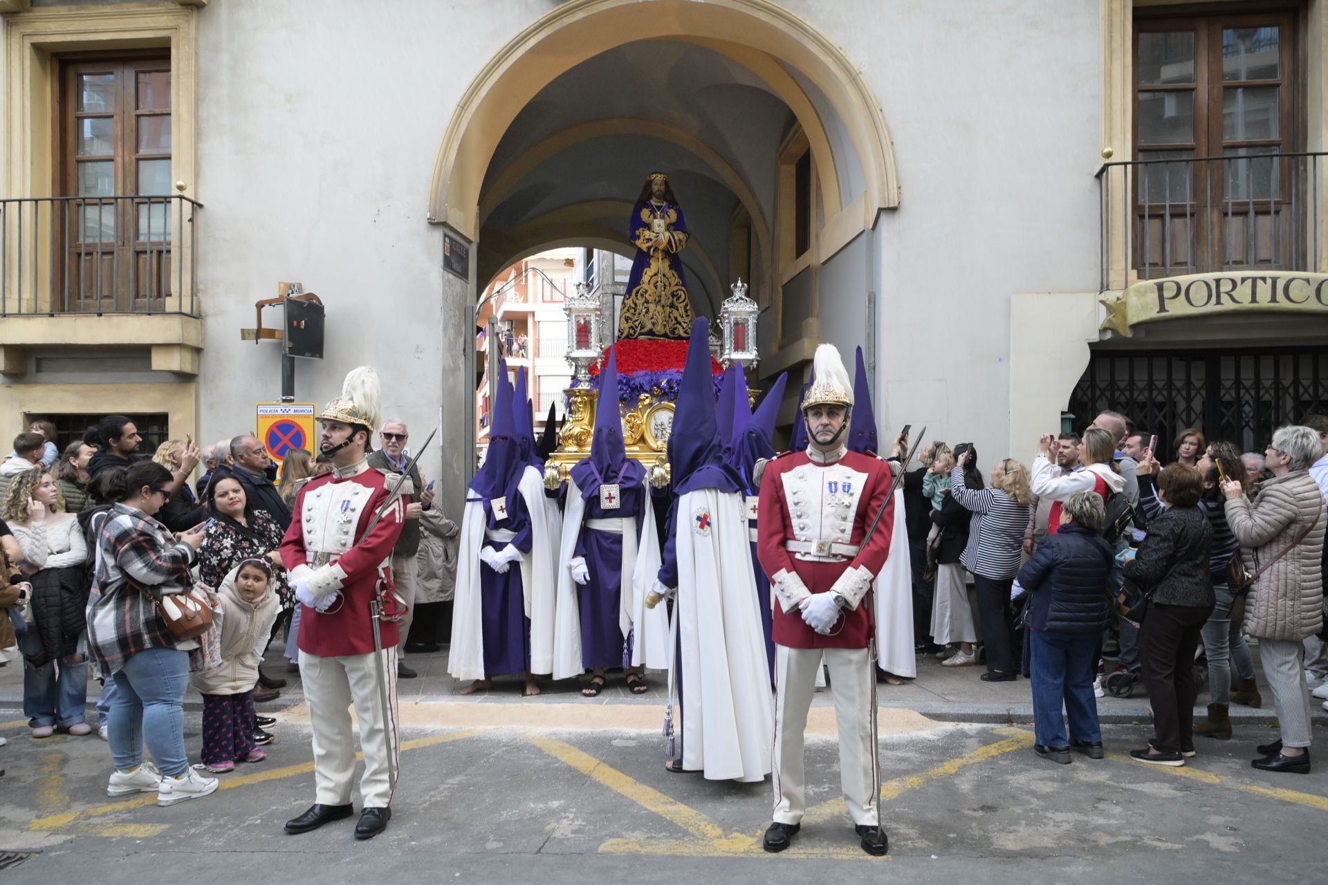 La procesión del Rescate y la Esperanza del Martes Santo en Murcia, en imágenes