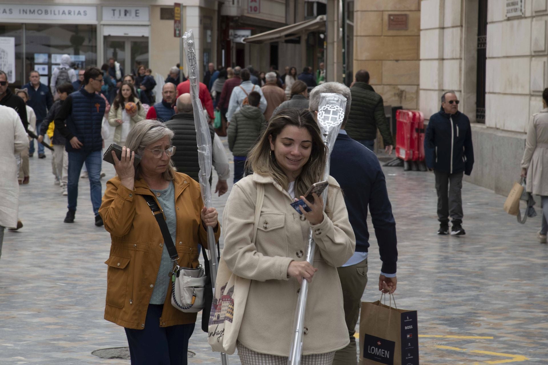Las imágenes del Martes Santo de logística cofrade en Cartagena
