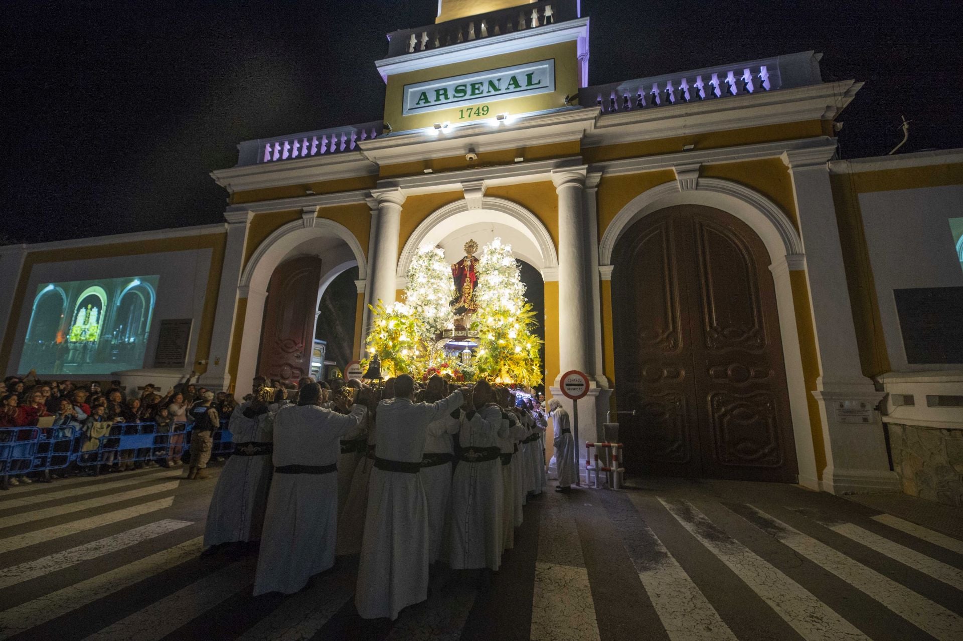 Las imágenes de los traslados del Martes Santo en Cartagena