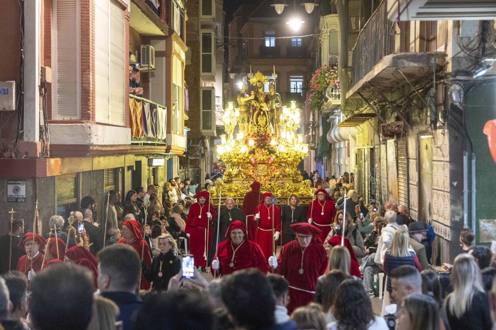 La procesión del Prendimiento de los californios, en imágenes