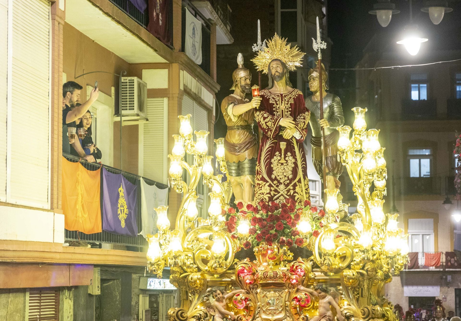 La procesión del Prendimiento de los californios, en imágenes