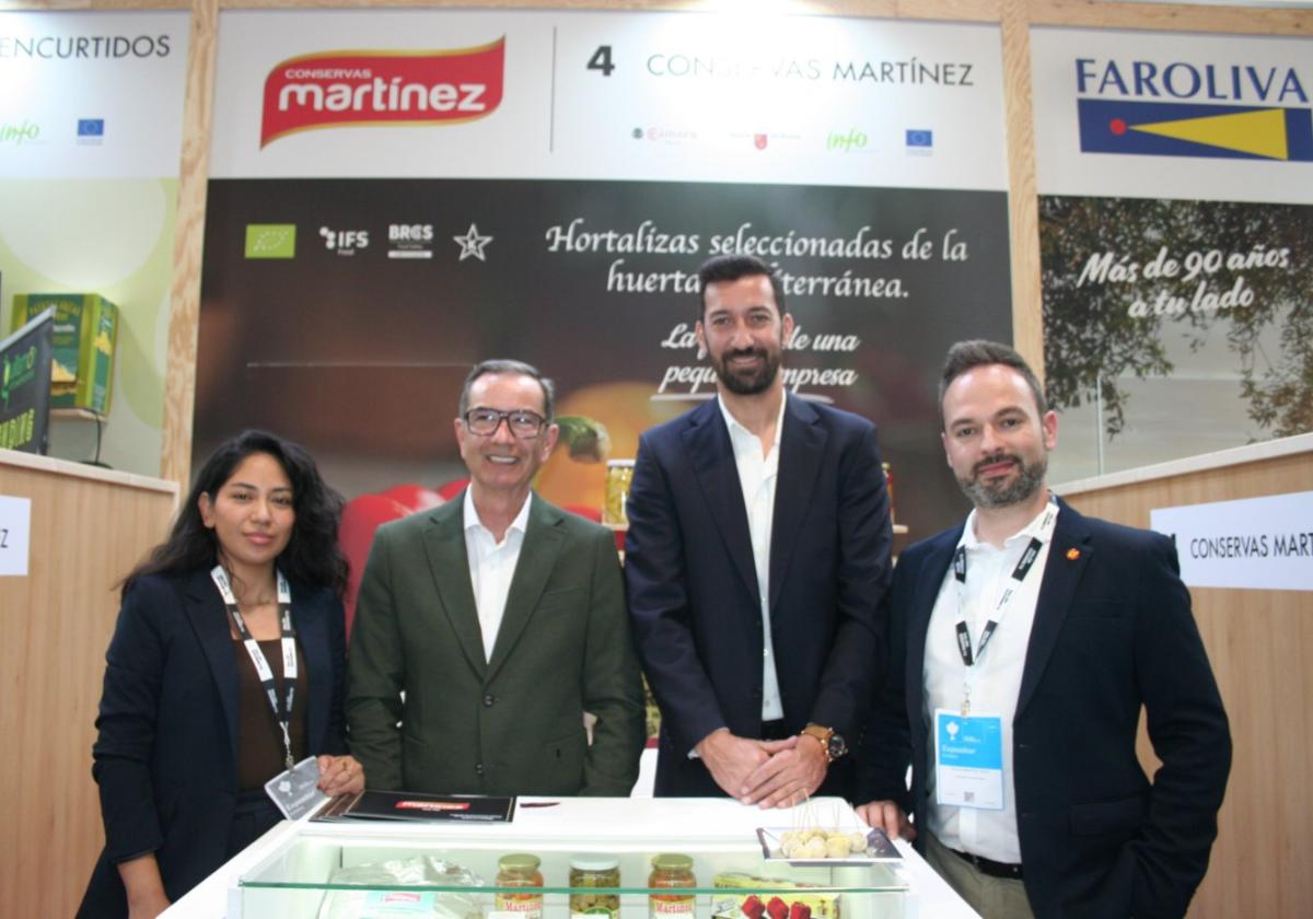 Conservas martínez renueva su gama con nuevas conservas de pimientos y ensaladas | la verdad