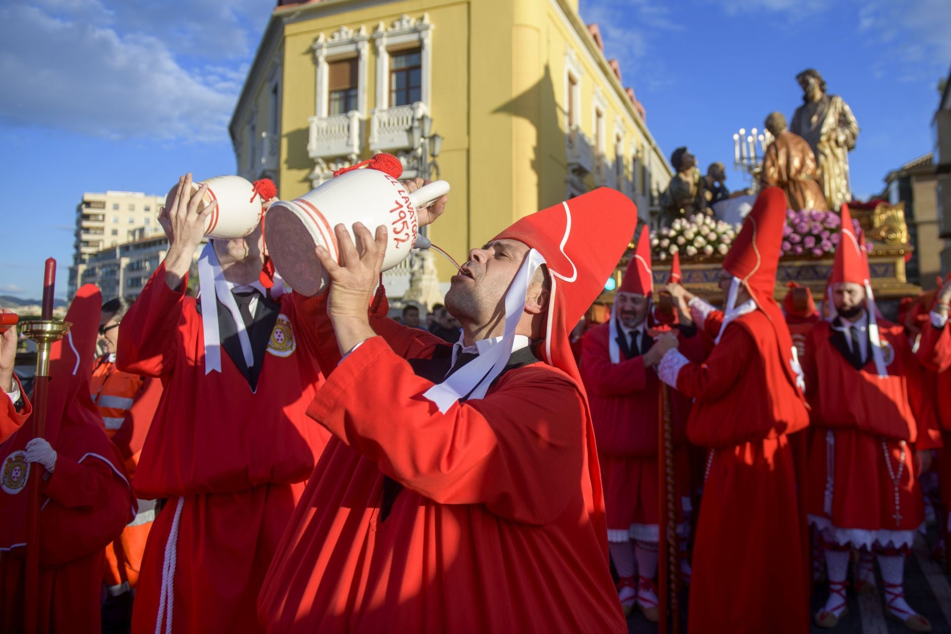 La procesión de los &#039;coloraos&#039;, en imágenes