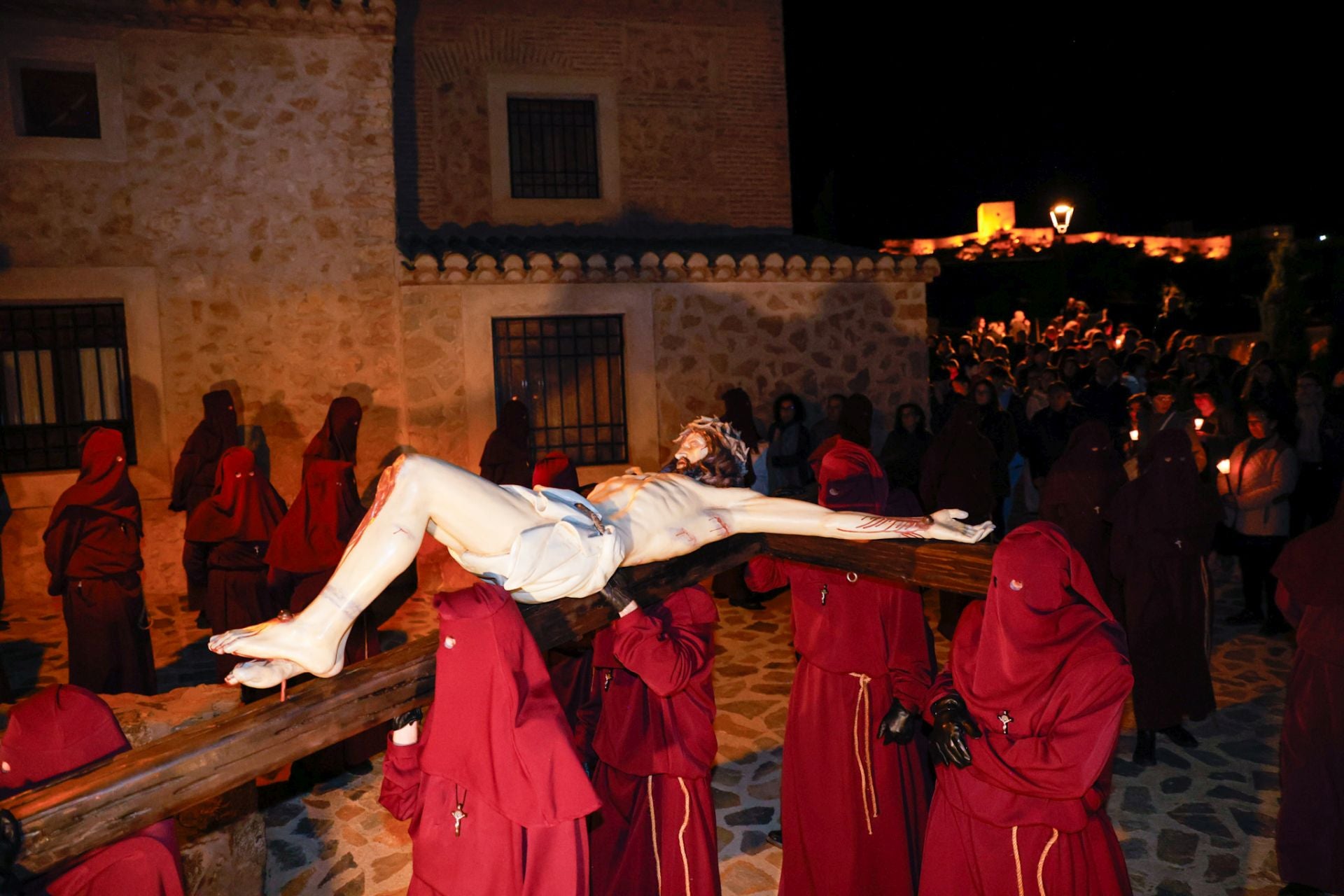 El traslado del Cristo de la Misericordia, en imágenes
