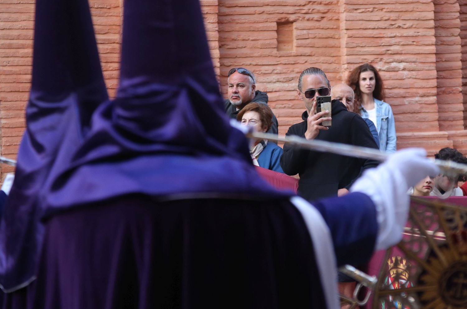 La procesión del Santo Entierro en Cartagena, en imágenes