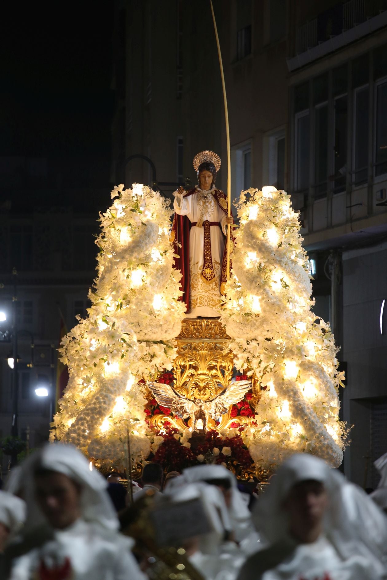 La procesión del Santo Entierro en Cartagena, en imágenes