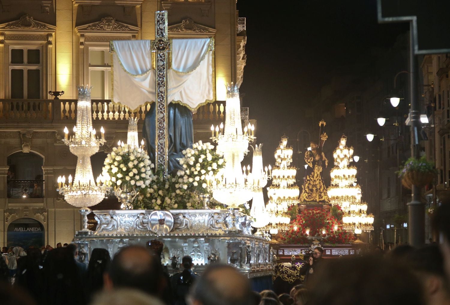La procesión del Santo Entierro en Cartagena, en imágenes