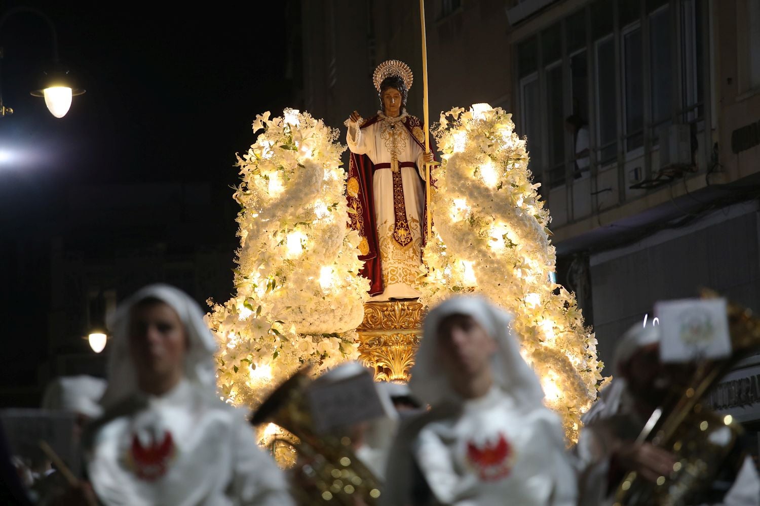 La procesión del Santo Entierro en Cartagena, en imágenes