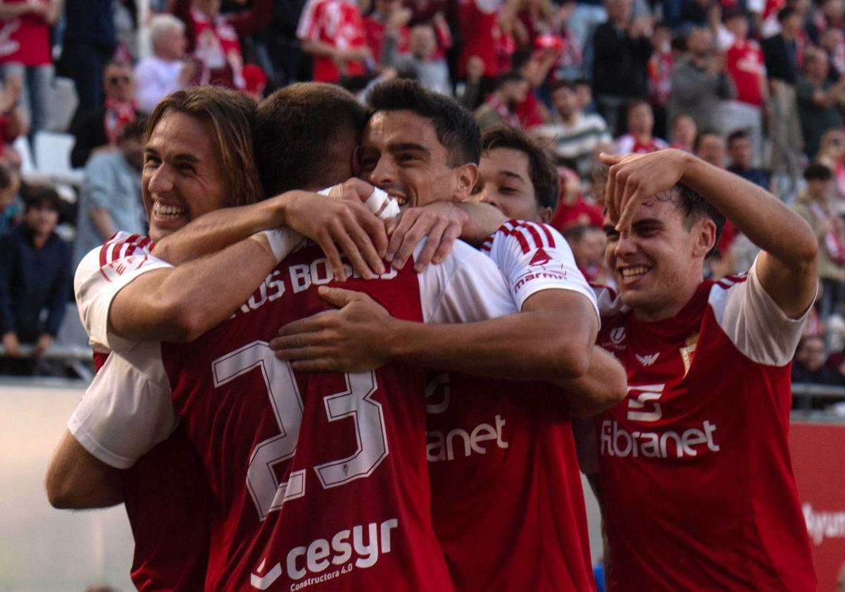 Repartirse la tarea del gol funciona para subir a Segunda División