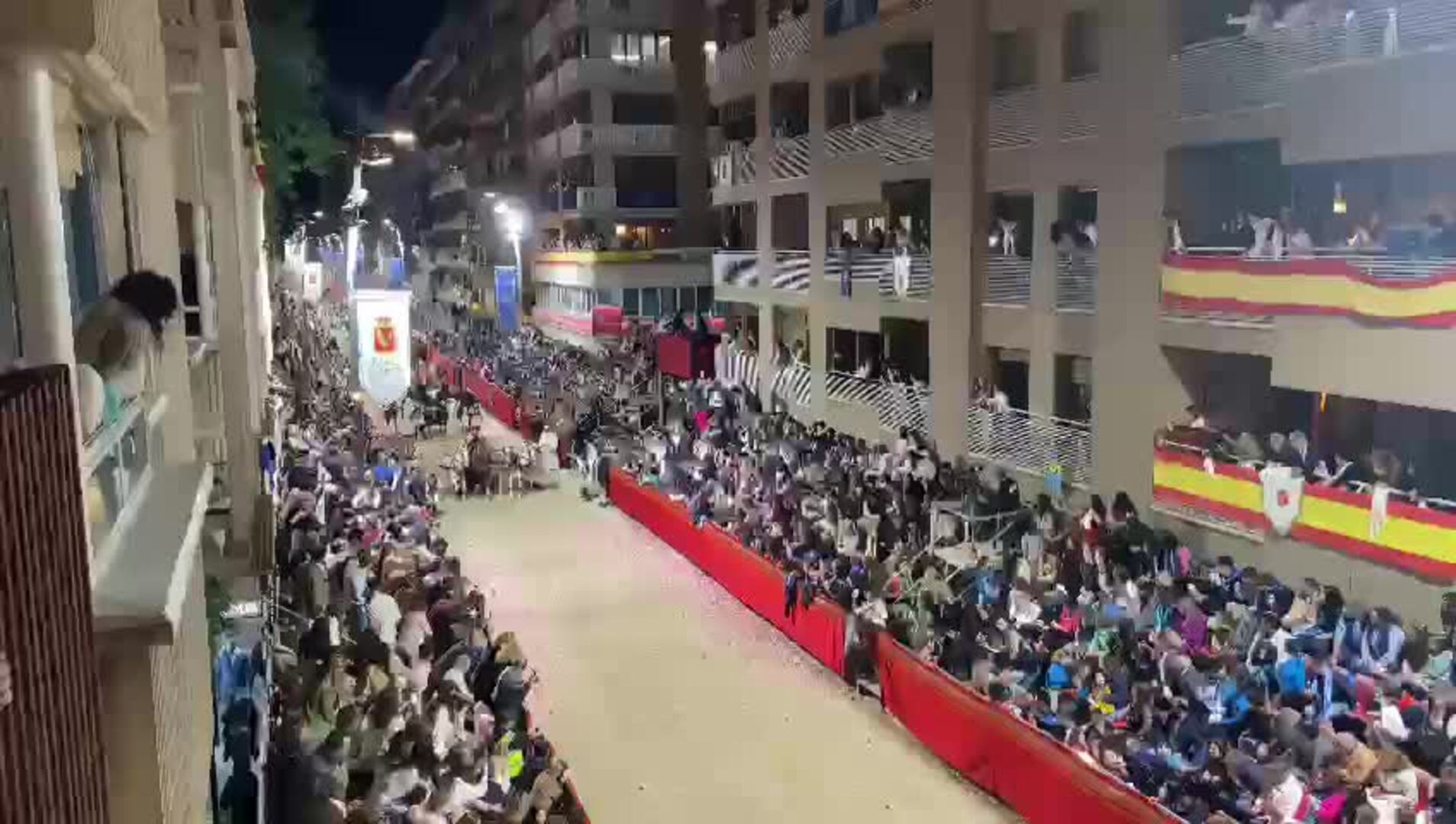 López Miras lleva las riendas de una cuadriga en la Semana Santa de Lorca