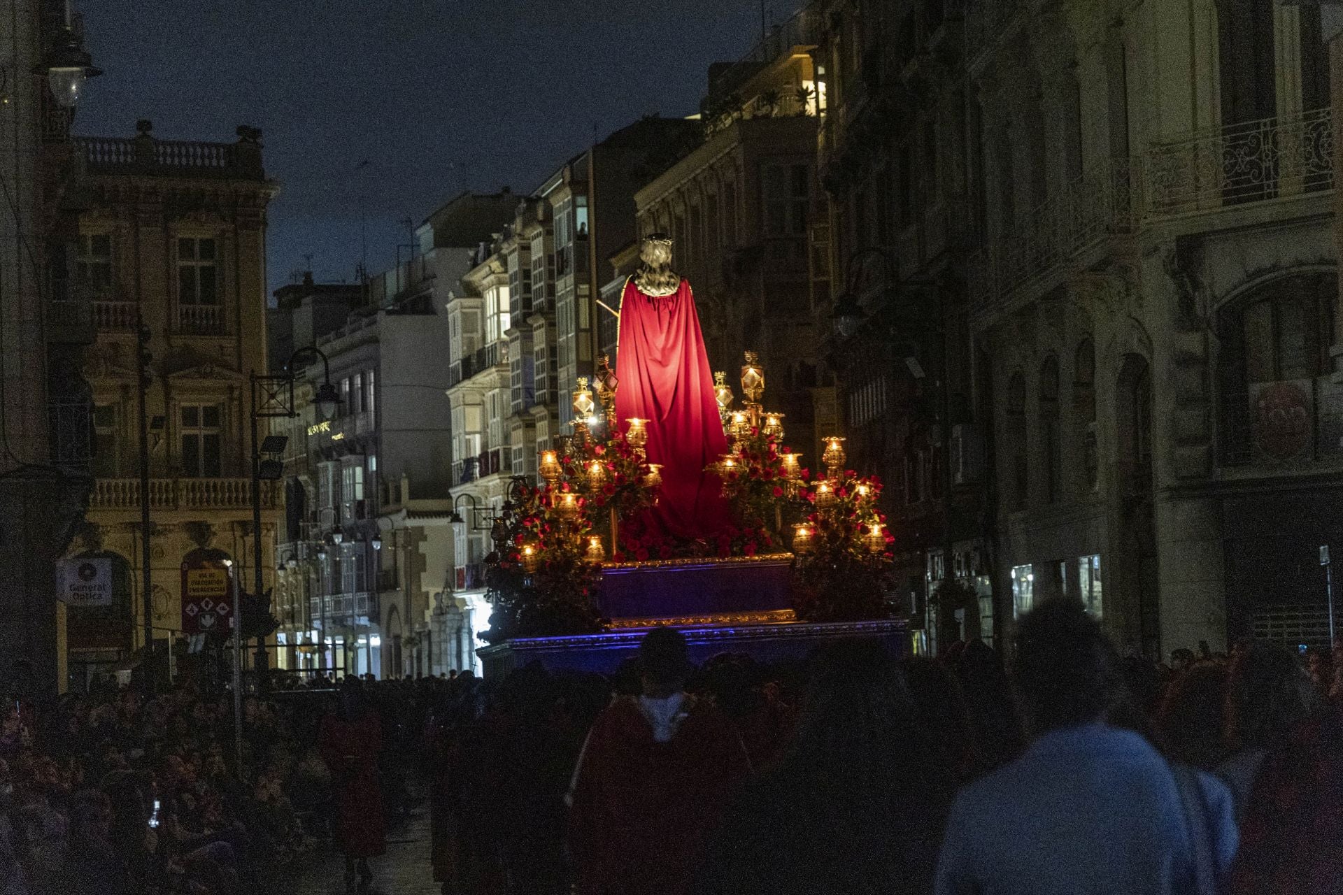 Las imágenes de los cortejos californios del Jueves Santo en Cartagena
