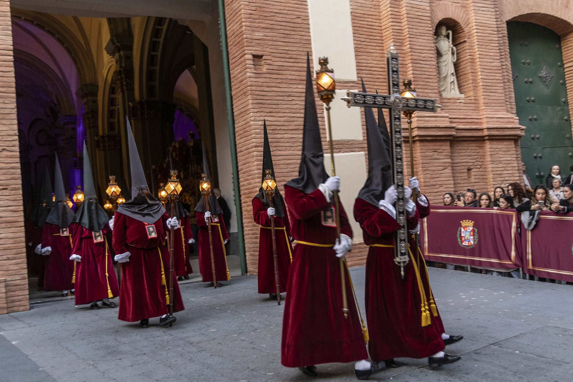 Las imágenes de los cortejos californios del Jueves Santo en Cartagena