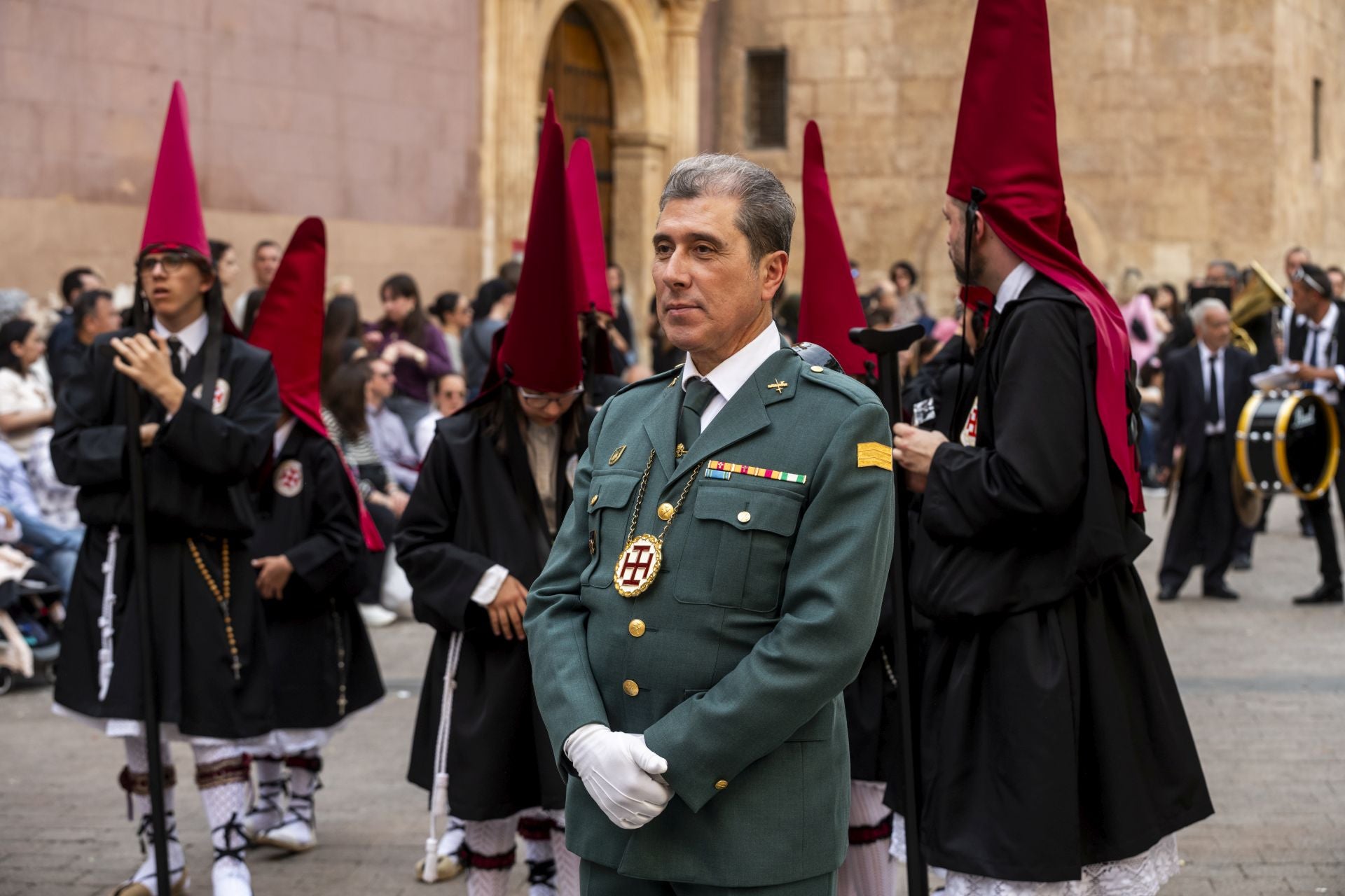 Luto en las calles de Murcia en el Viernes Santo