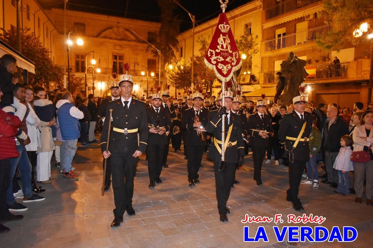 La Virgen Blanca reina en el atardecer de Jueves Santo en Caravaca de la Cruz